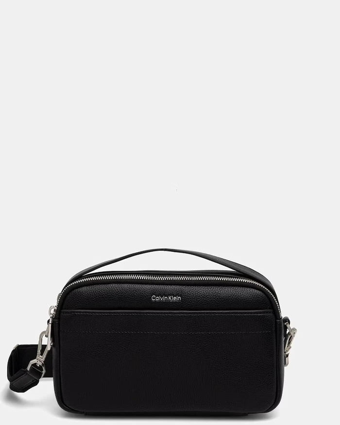 Calvin Klein erkek suni deri omuz çantası