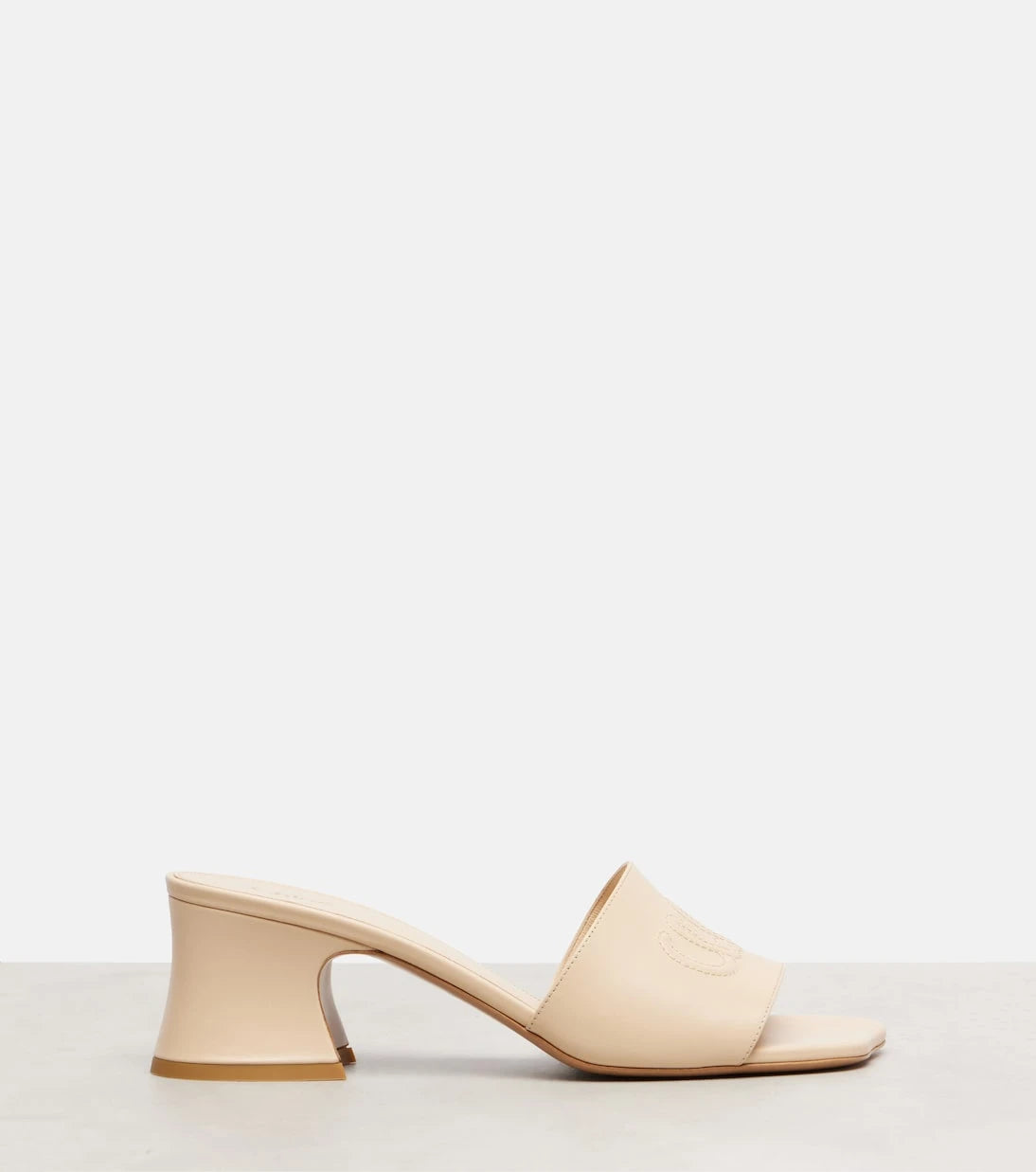 Chloé - Chloé Soleil 55 logo leather mules