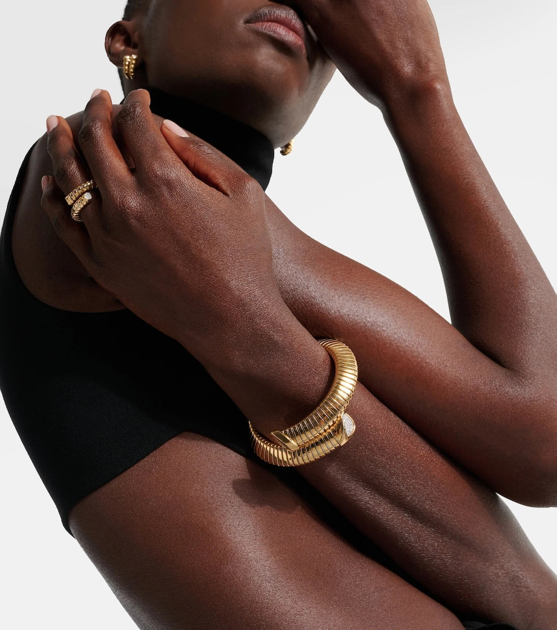 Marina B - Trisola 18kt gold cuff bracelet with diamonds