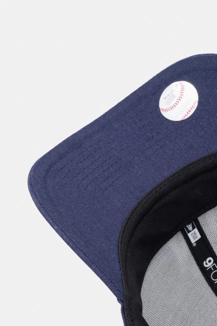 New Era шапка с козирка с лен LINEN 940 MC NYY