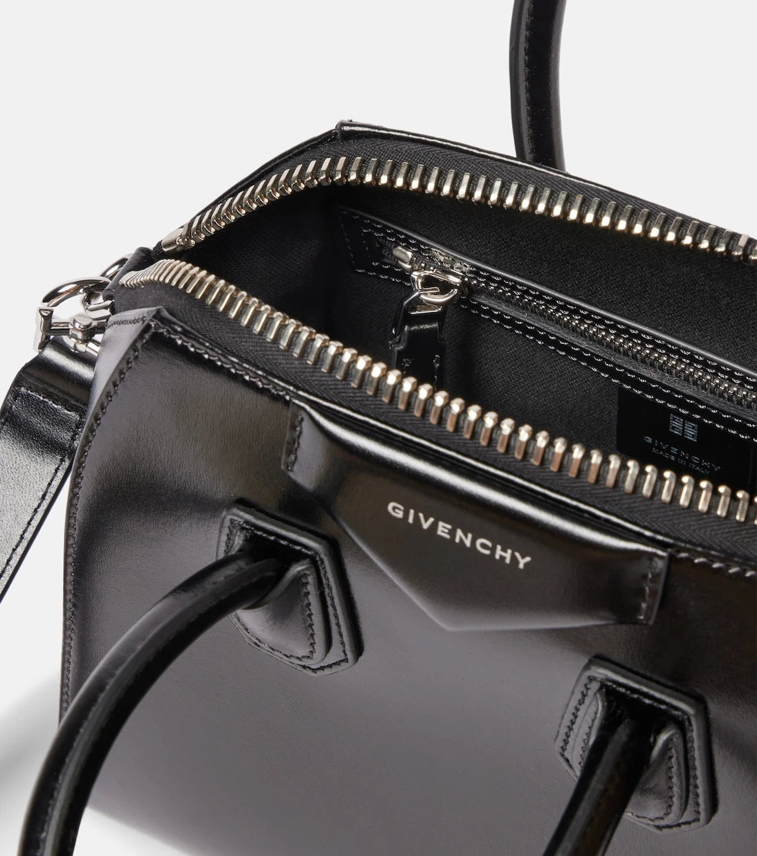 Givenchy - Antigona Mini leather tote bag