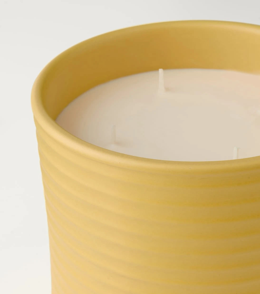 Loewe Home Scents - Honeysuckle Large scented candle