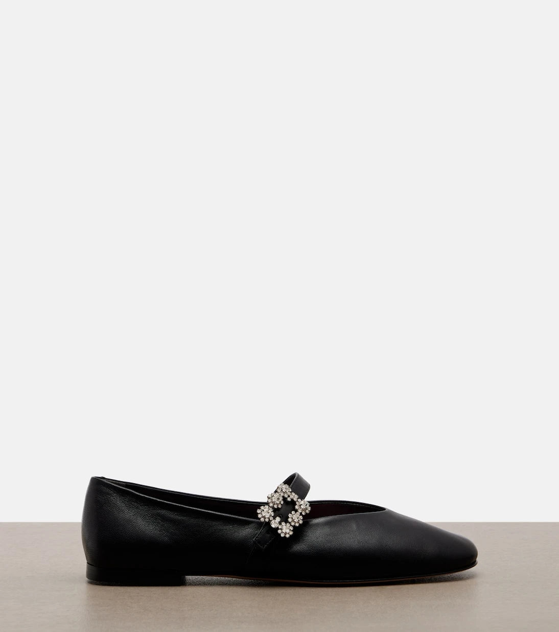 Roger Vivier - Roundy Toe embellished leather ballet flats