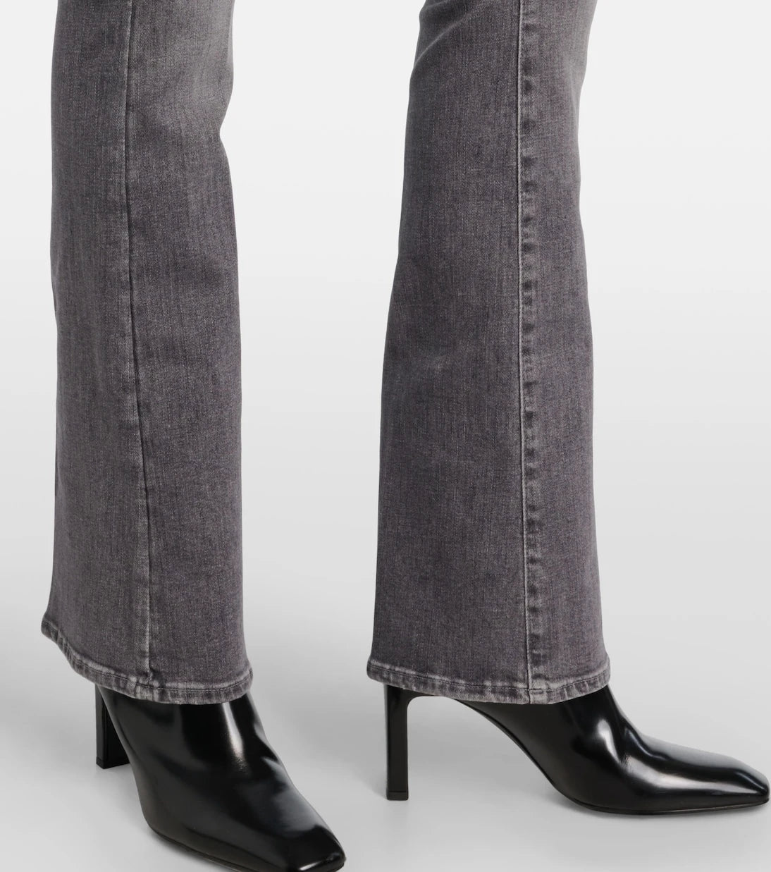7 For All Mankind - بنطلون جينز بقصة بوت كت سوهو بخصر متوسط الارتفاع
