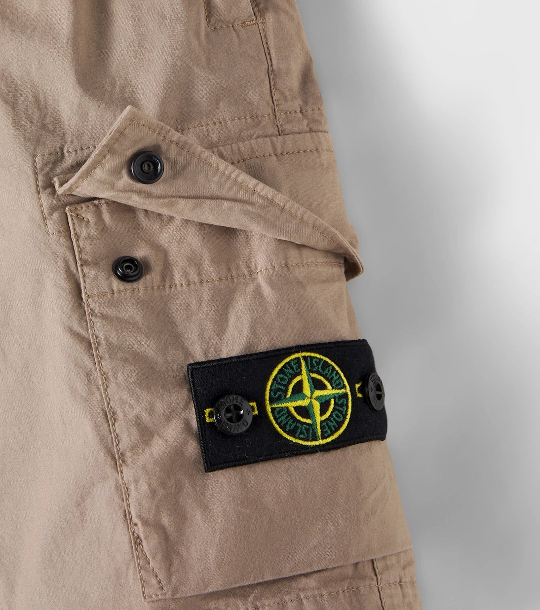 Stone Island Junior - شورت كارغو بوصلة من مزيج القطن