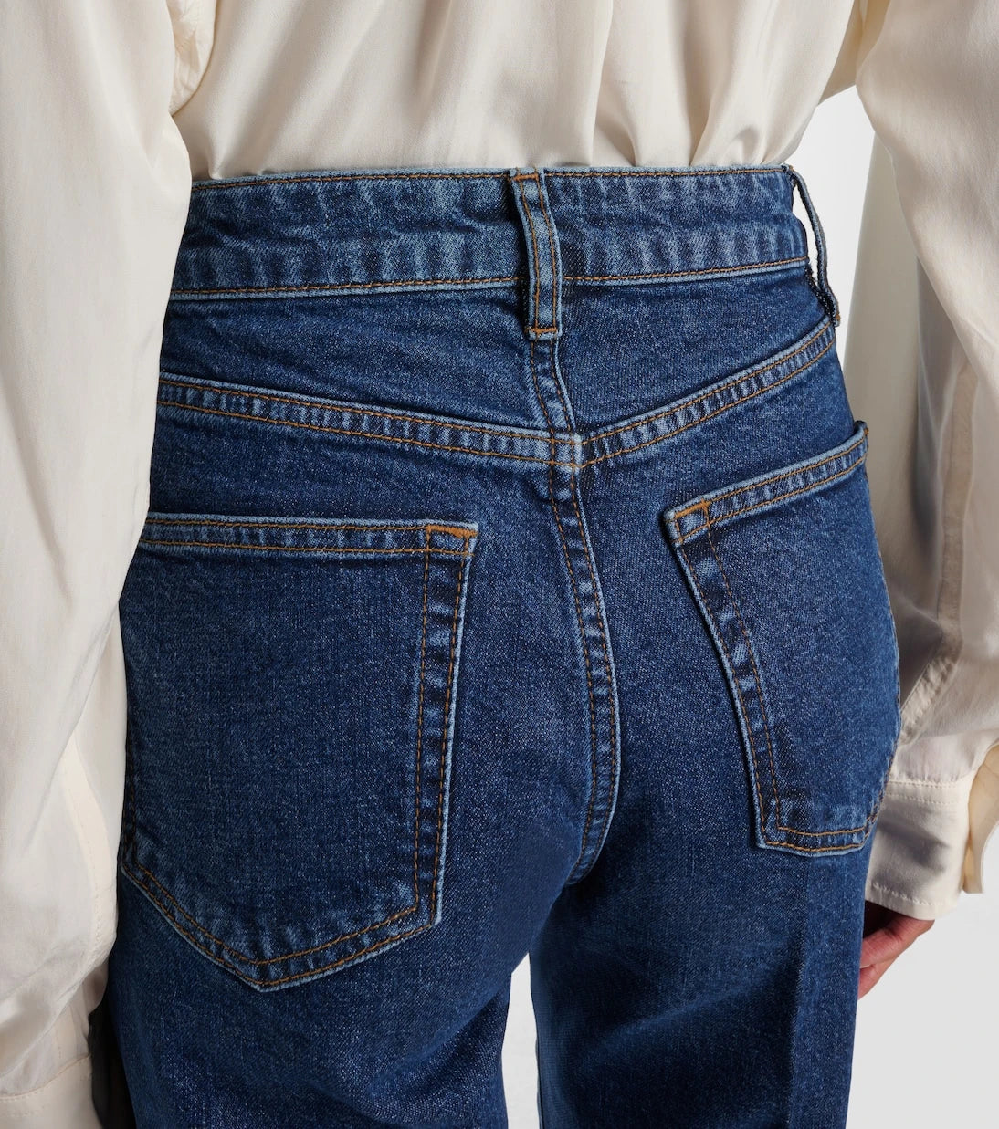 Frame - Refined Saturn straight jeans