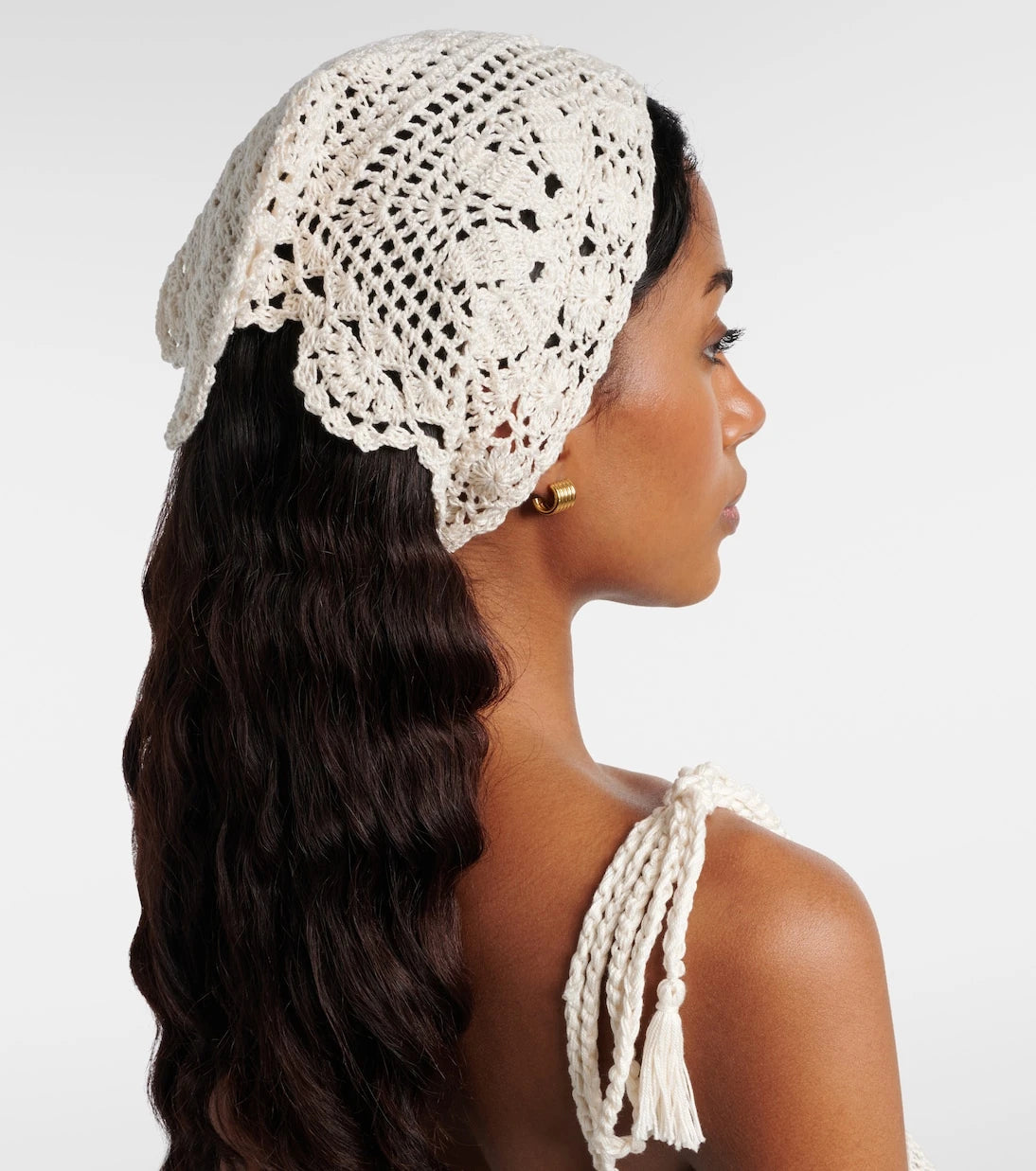 Anna Kosturova - Crochet cotton scarf
