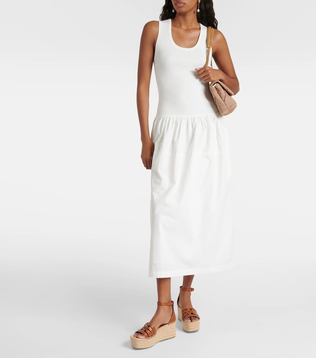 Tory Burch - حذاء إسبادريل Ines بكعب ويدج من الجلد