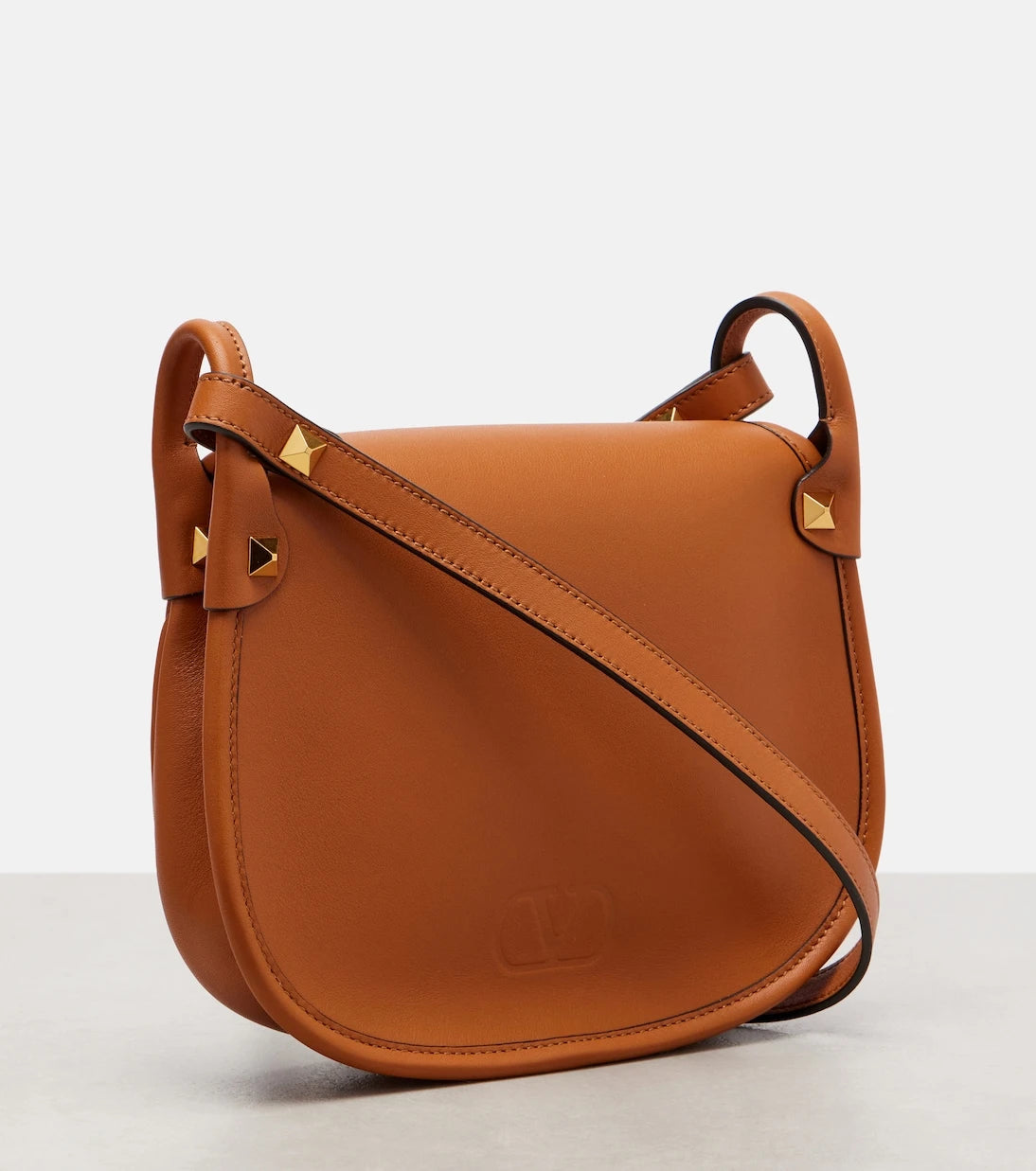 Valentino Garavani - Flaneuse Rockstud Medium leather crossbody bag