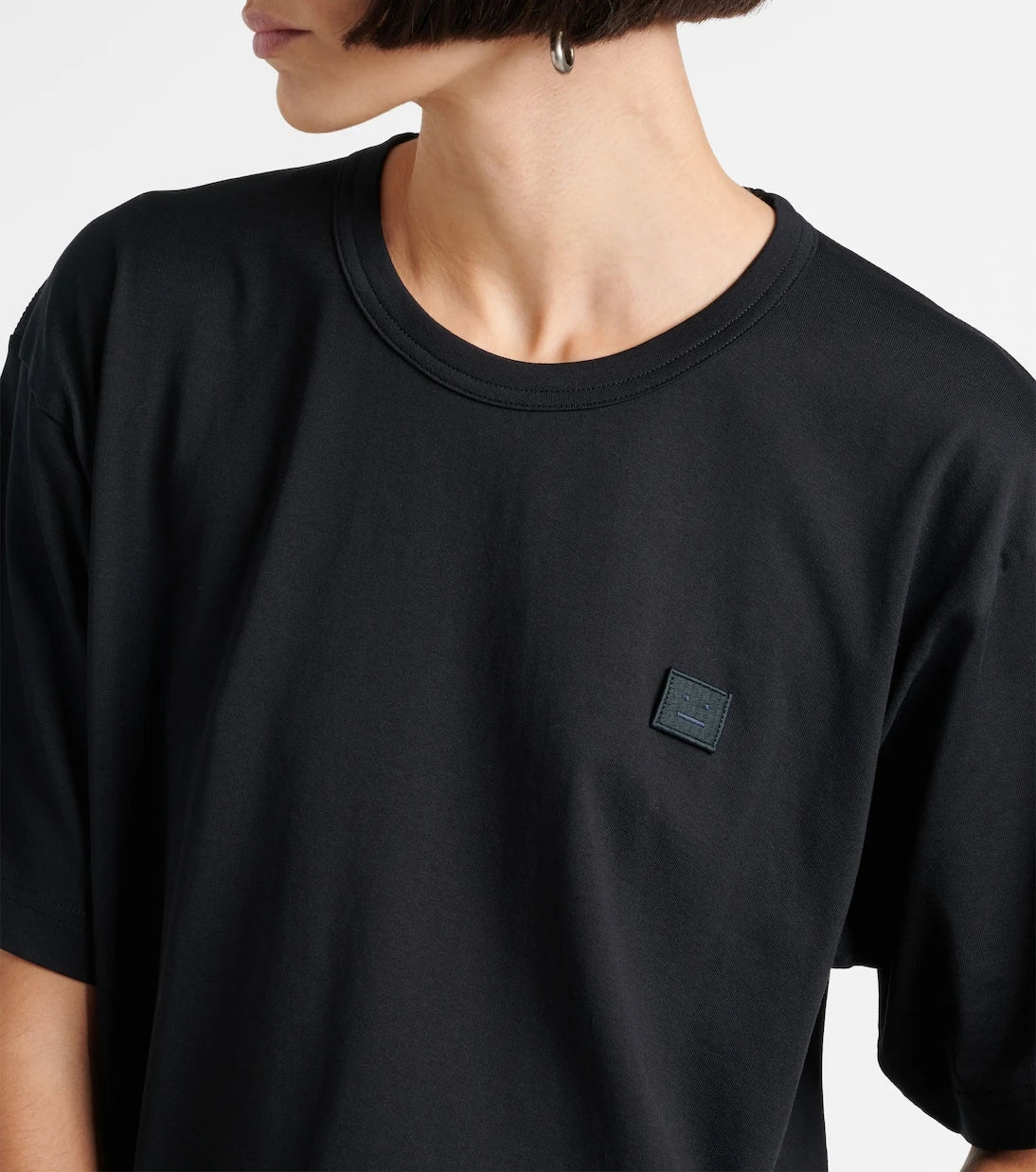 Acne Studios - تي شيرت قطني بفتحة رقبة مستديرة من مجموعة "Face"