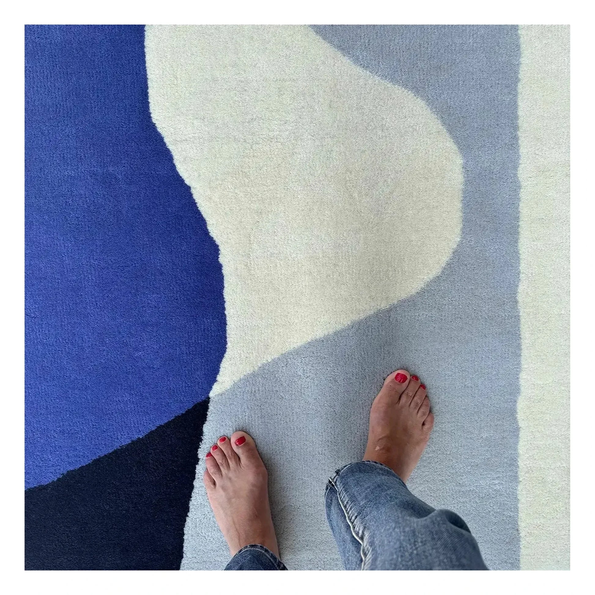 Edito - Narcissus rug | Blue