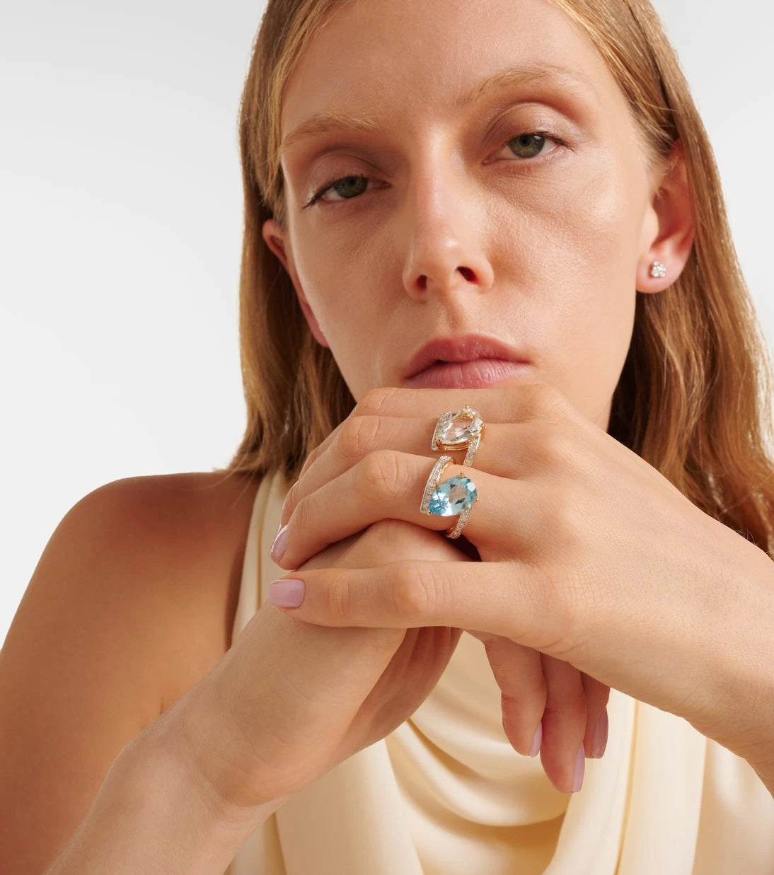 Mateo - Slanted 14kt gold ring with topaz and diamonds
