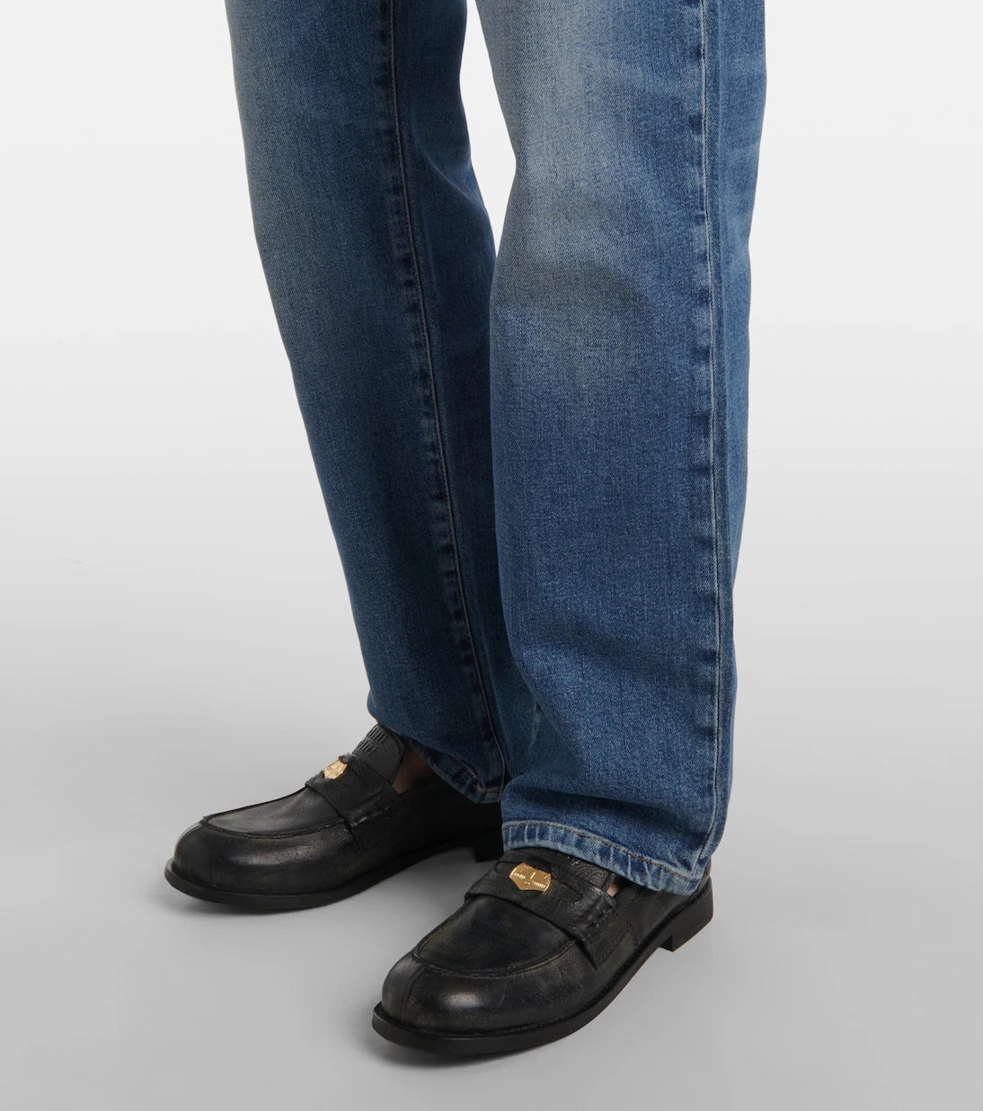AG Jeans - بنطلون جينز بقصة مستقيمة وخصر مرتفع