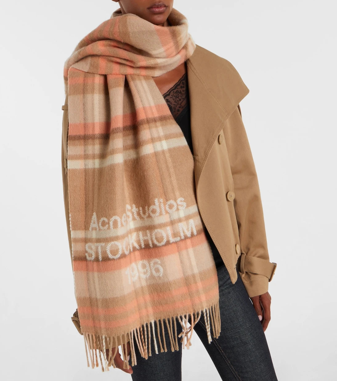 Acne Studios - وشاح فينوس 1996 من صوف الجاكار