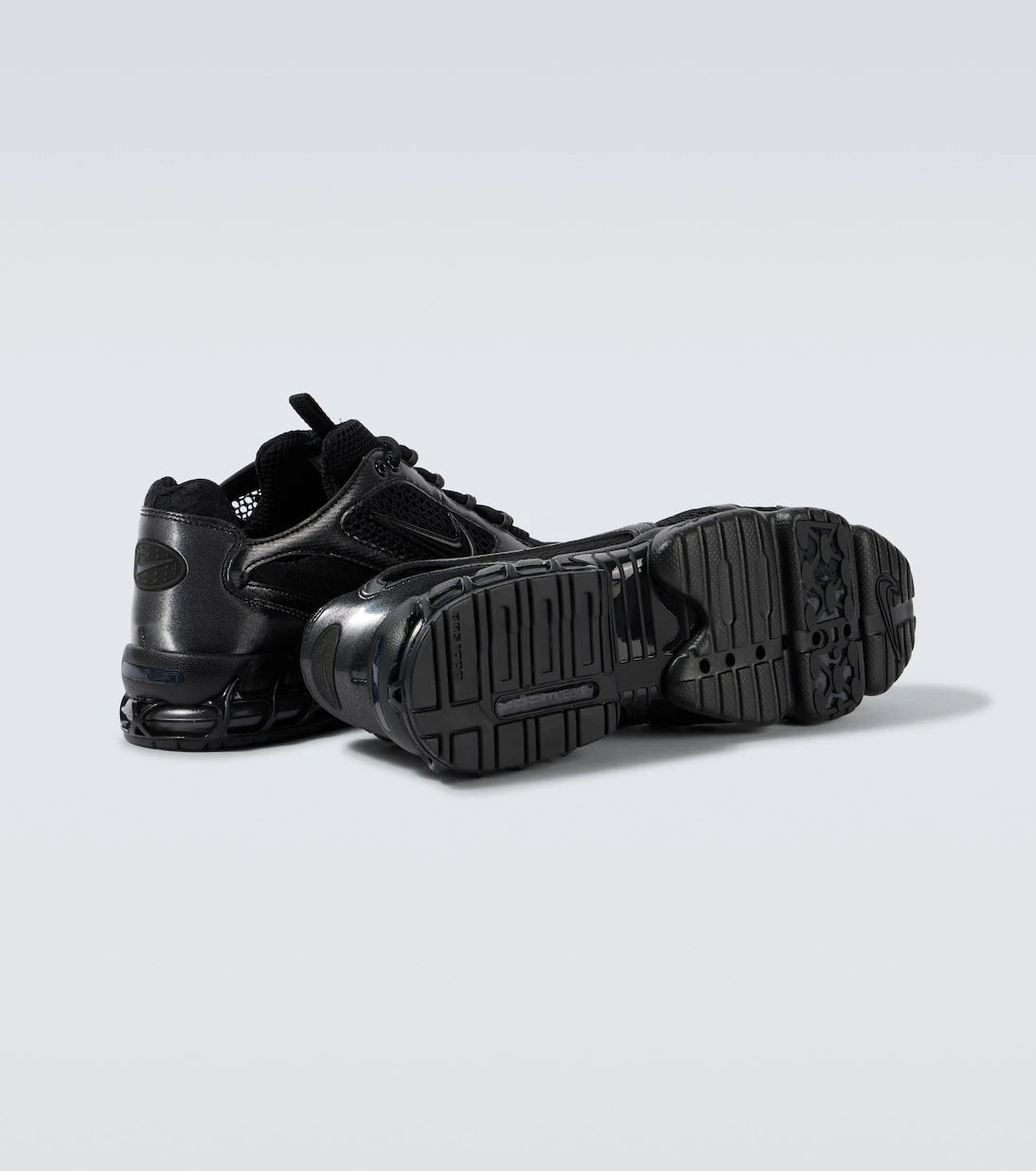 Nike - حذاء رياضي نايكي اير زوم سبيريدون كيدج 2