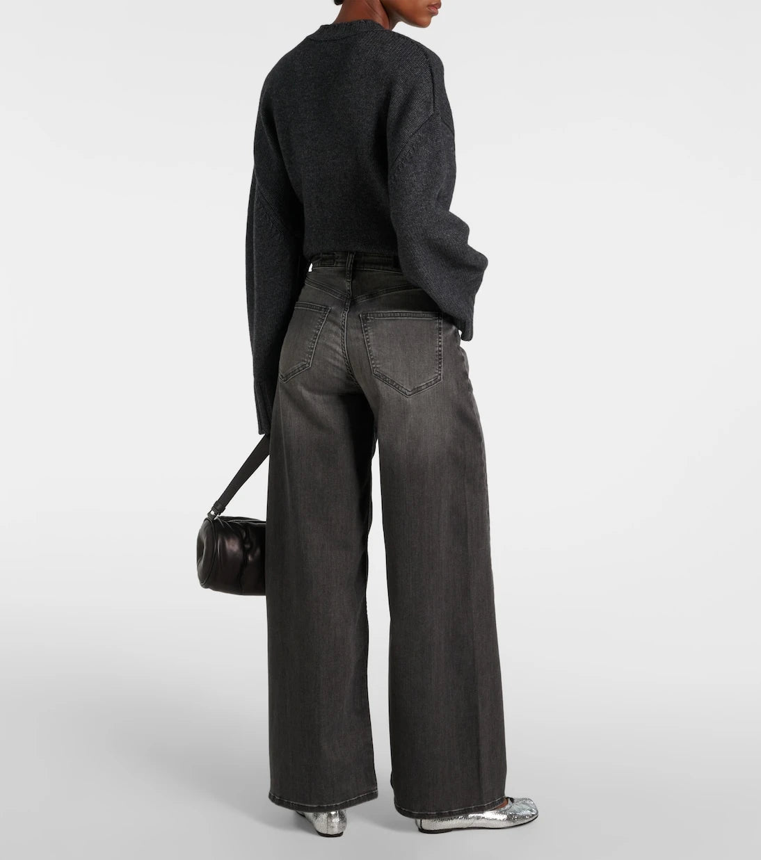 AG Jeans - جينز بقصة أرجل واسعة وخصر متوسط الارتفاع