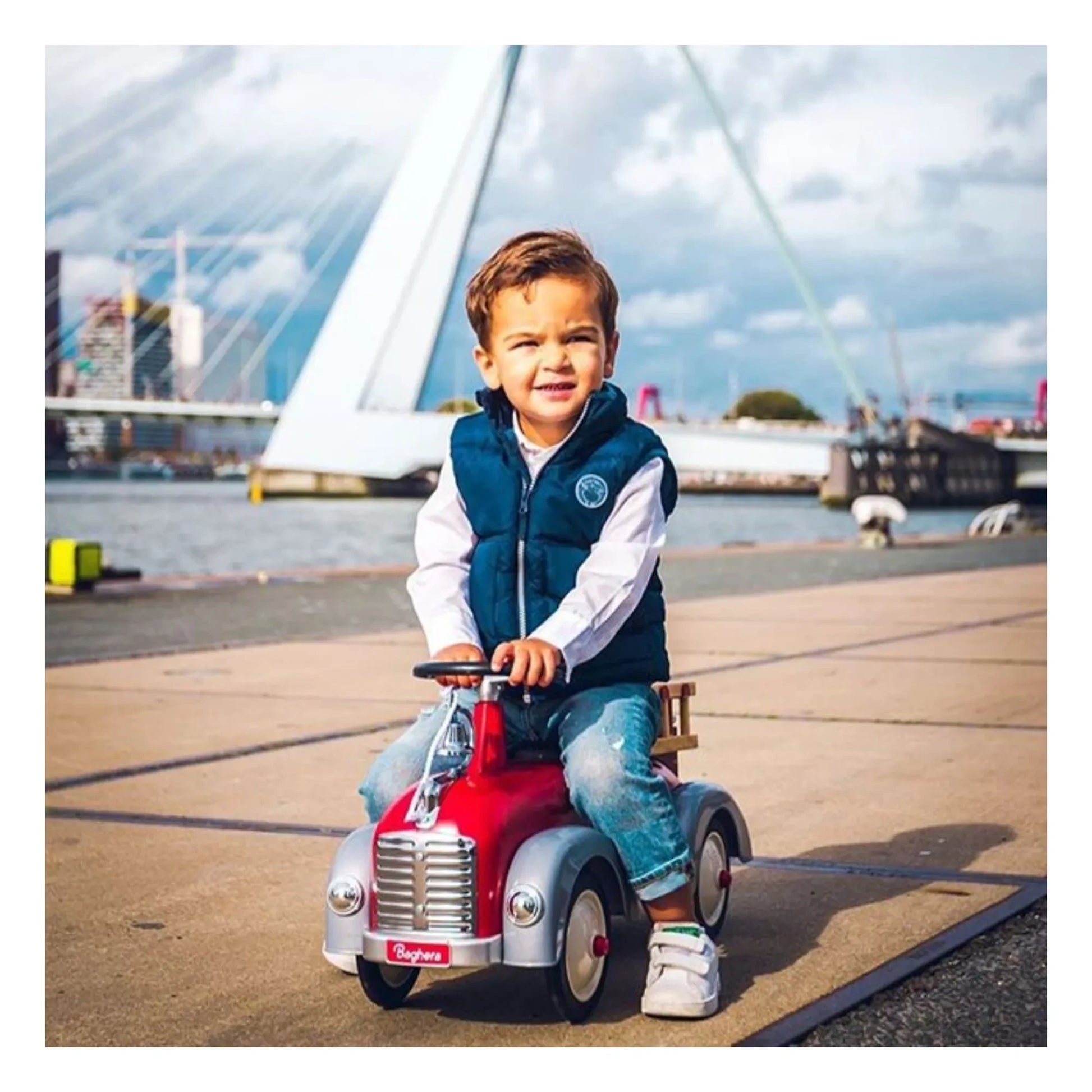 Baghera - Speedster Firetruck Ride-On | Red