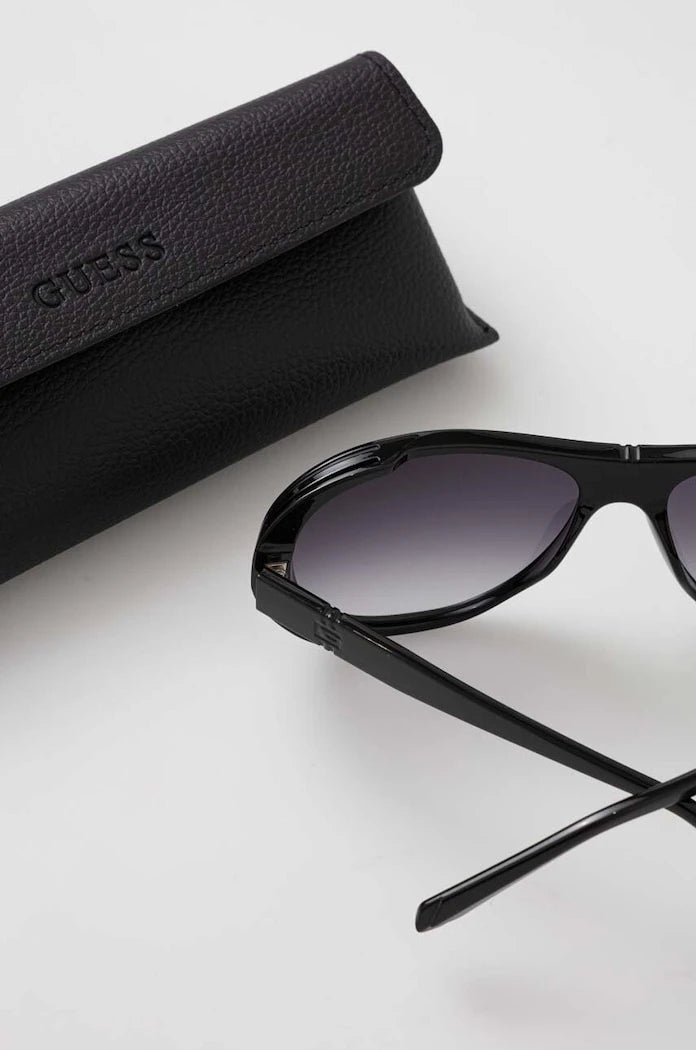 Слънчеви очила Guess