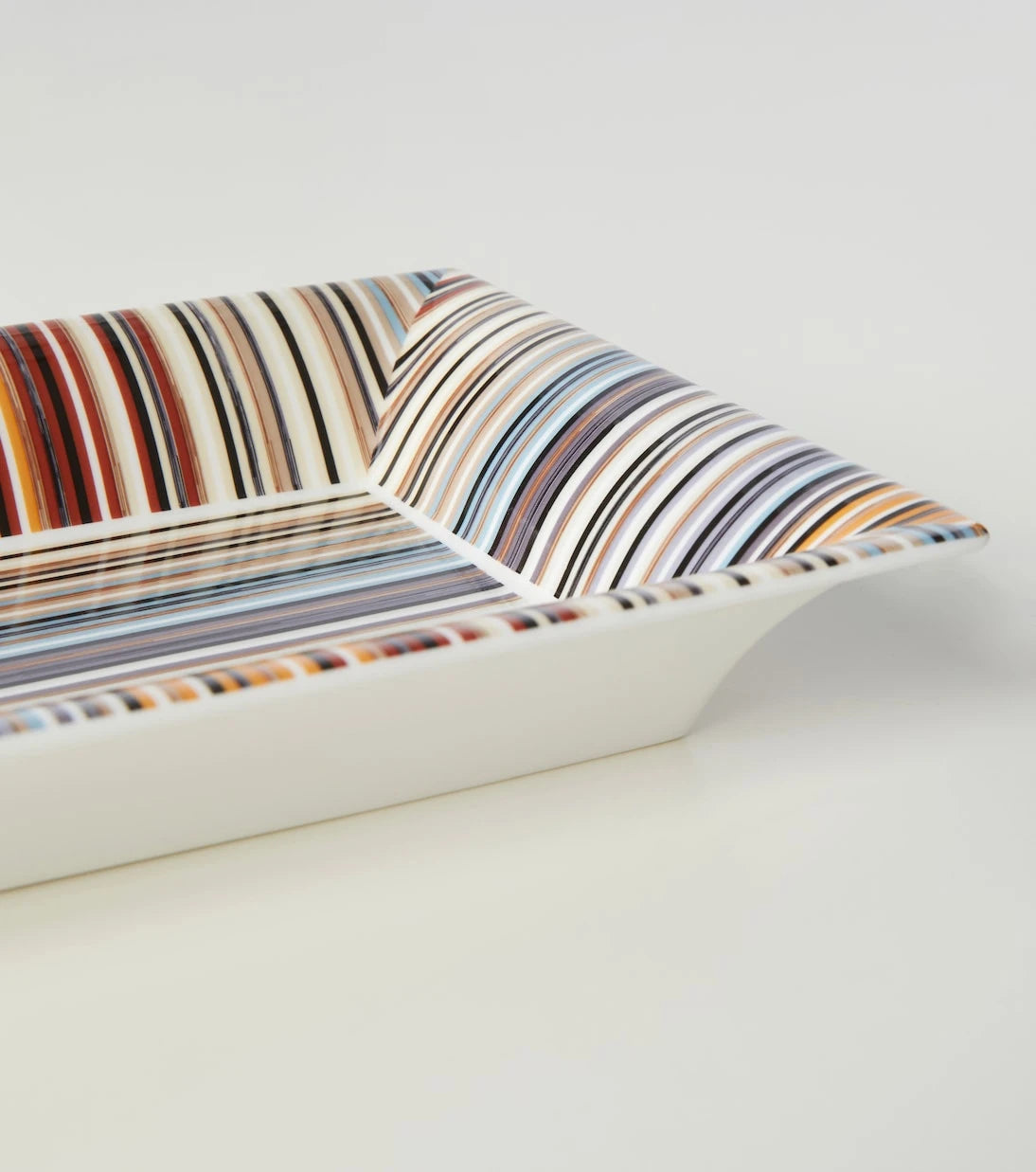 Missoni - صينية جينكنز المزخرفة بخطوط