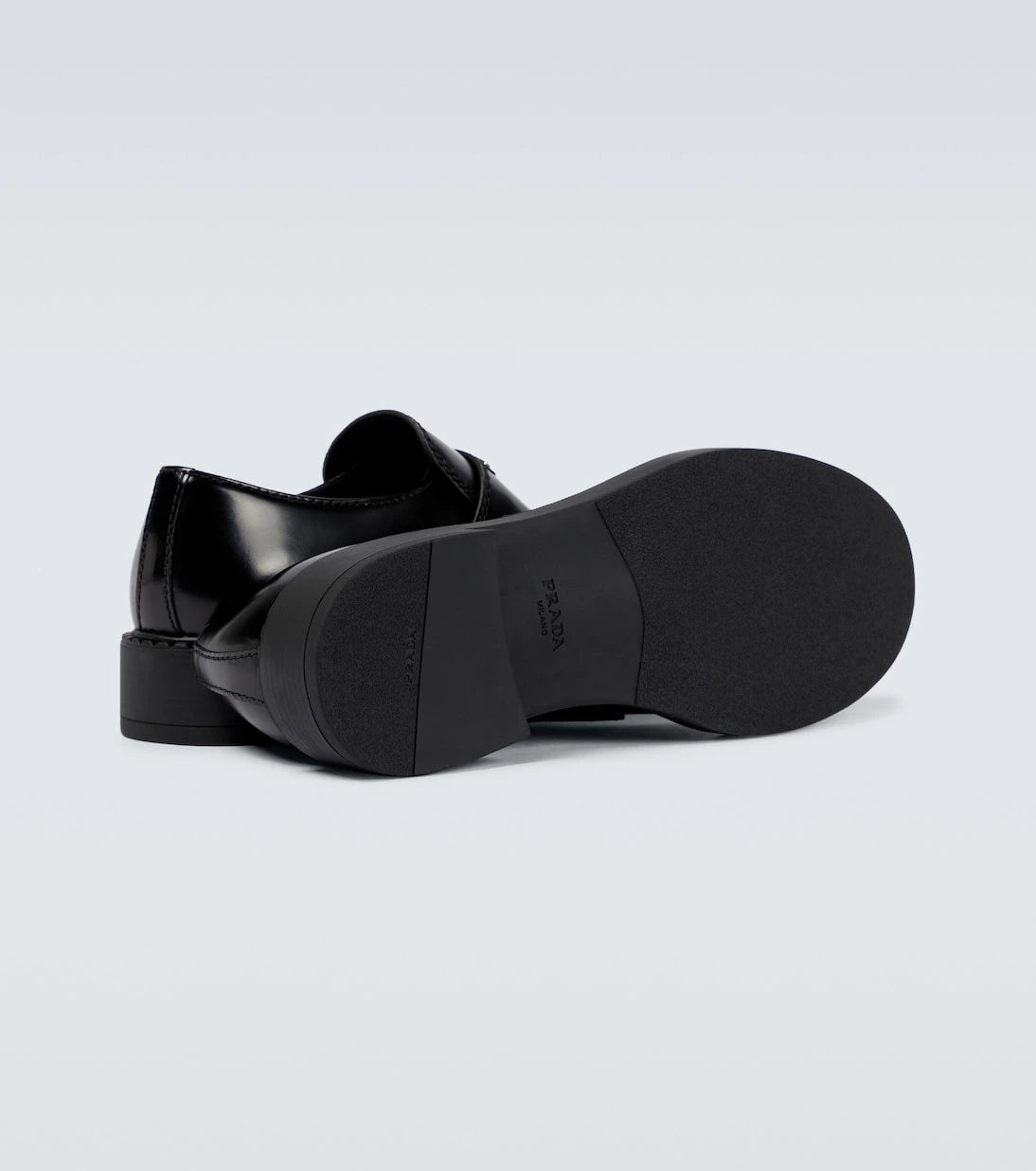 Prada - Fırçalanmış deri loafer'lar
