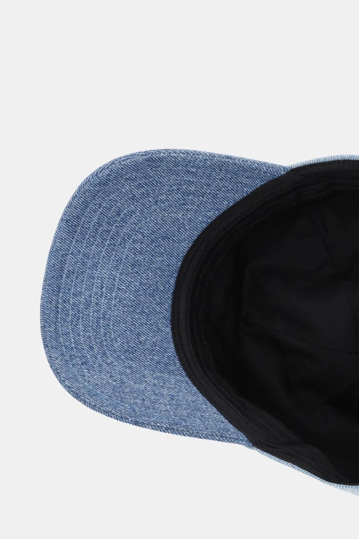 Шапка с козирка Karl Lagerfeld Jeans