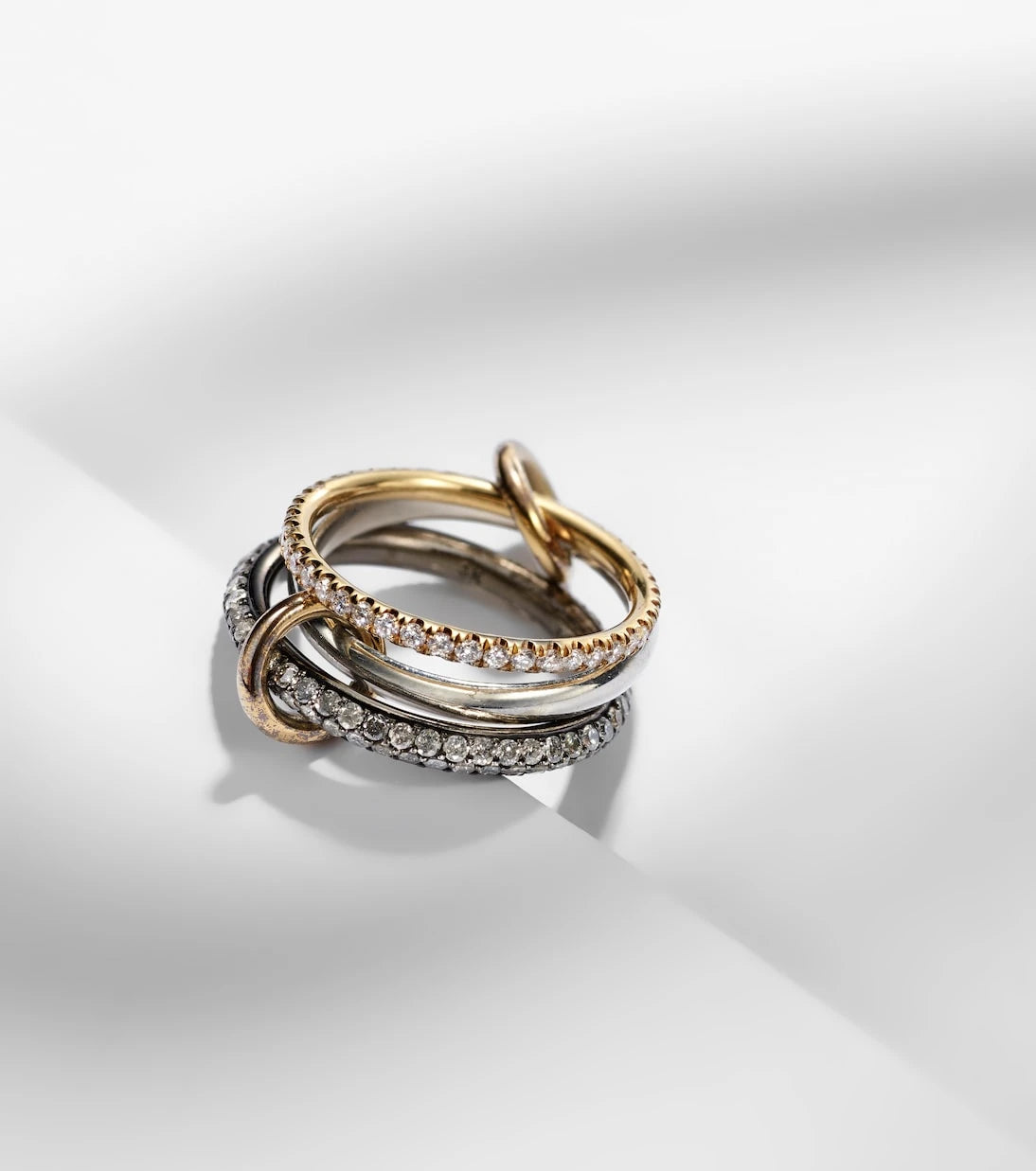 Spinelli Kilcollin - Scorpio 18kt gold linked rings with diamonds