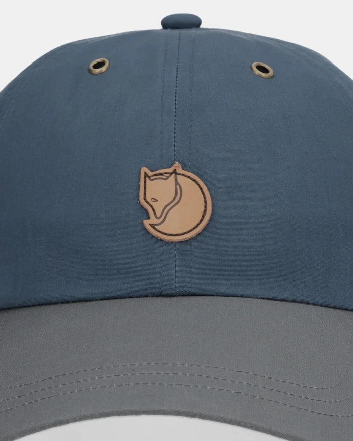Шапка с козирка Fjallraven Vidda