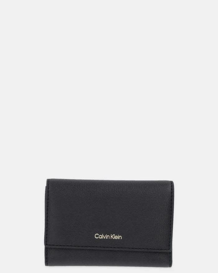 Calvin Klein kadın suni deri cüzdan