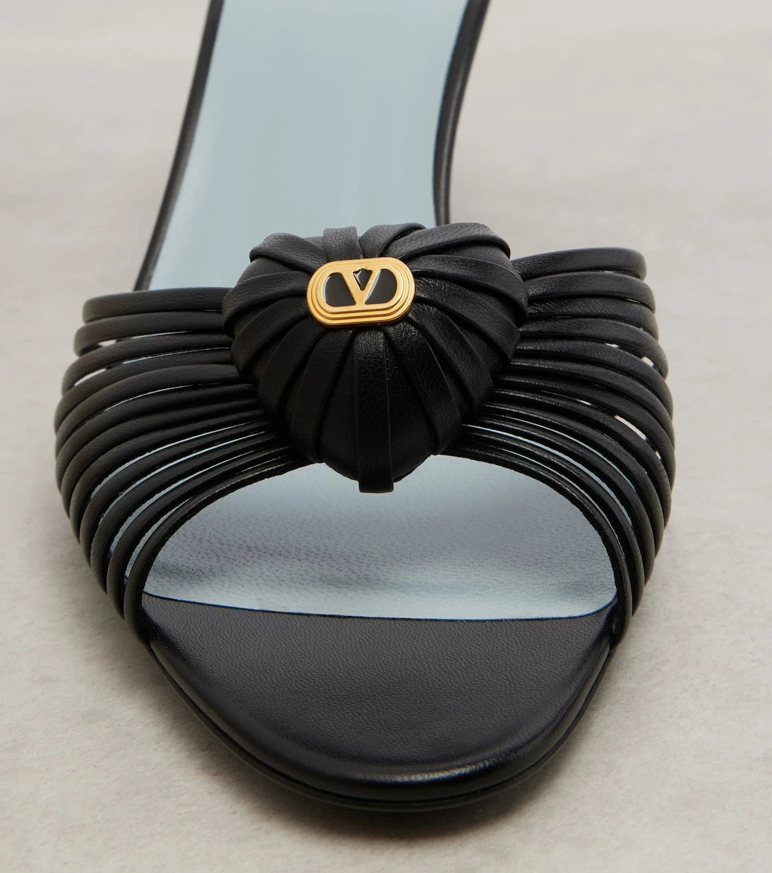Valentino Garavani - Royal 65 leather sandals