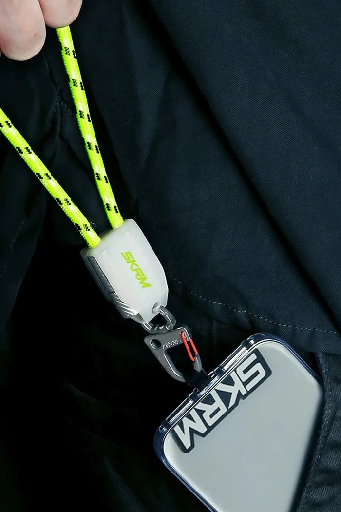 Skinarma 2’si 1 Arada Telefon Askısı Dyno Ve USB-C/USB-C