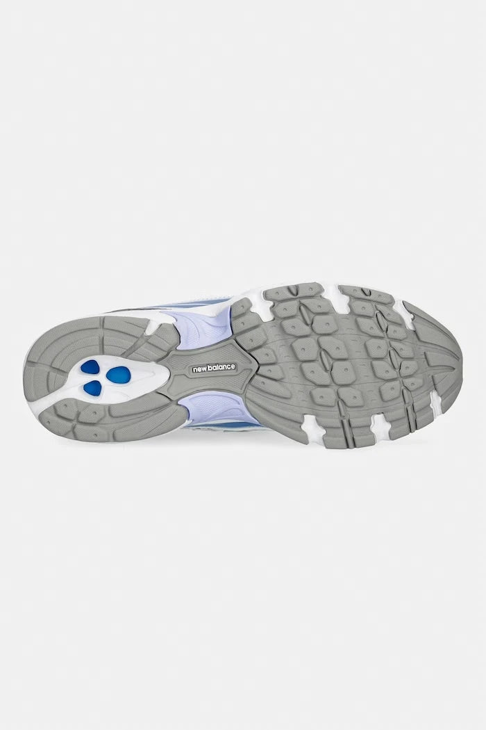 New Balance 740 Women's Sneakers
