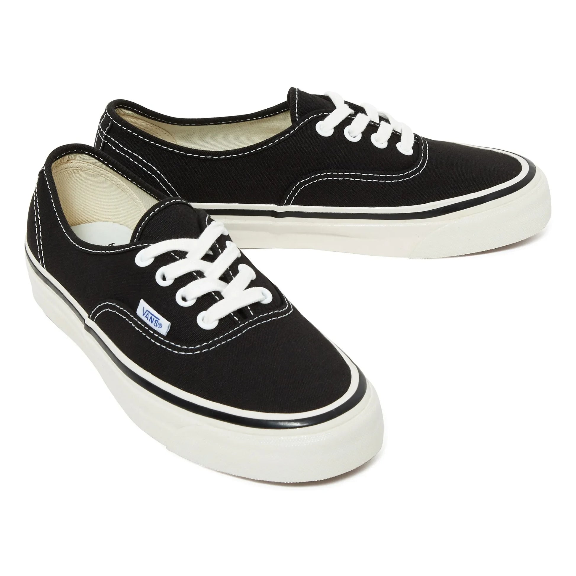 Vans - Authentic 44 Dx Sneakers - Women's Collection  | Black
