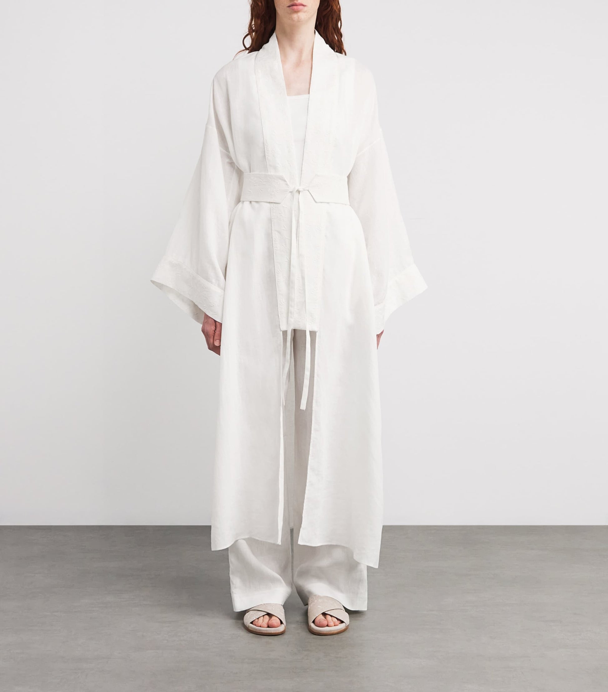 Eleventy White x Harrods Linen Embroidered Kimono