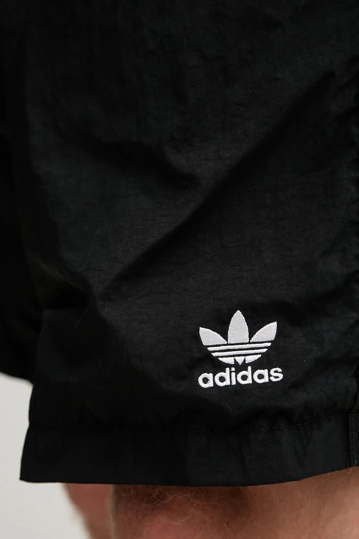 Къс панталон adidas Originals Essentials