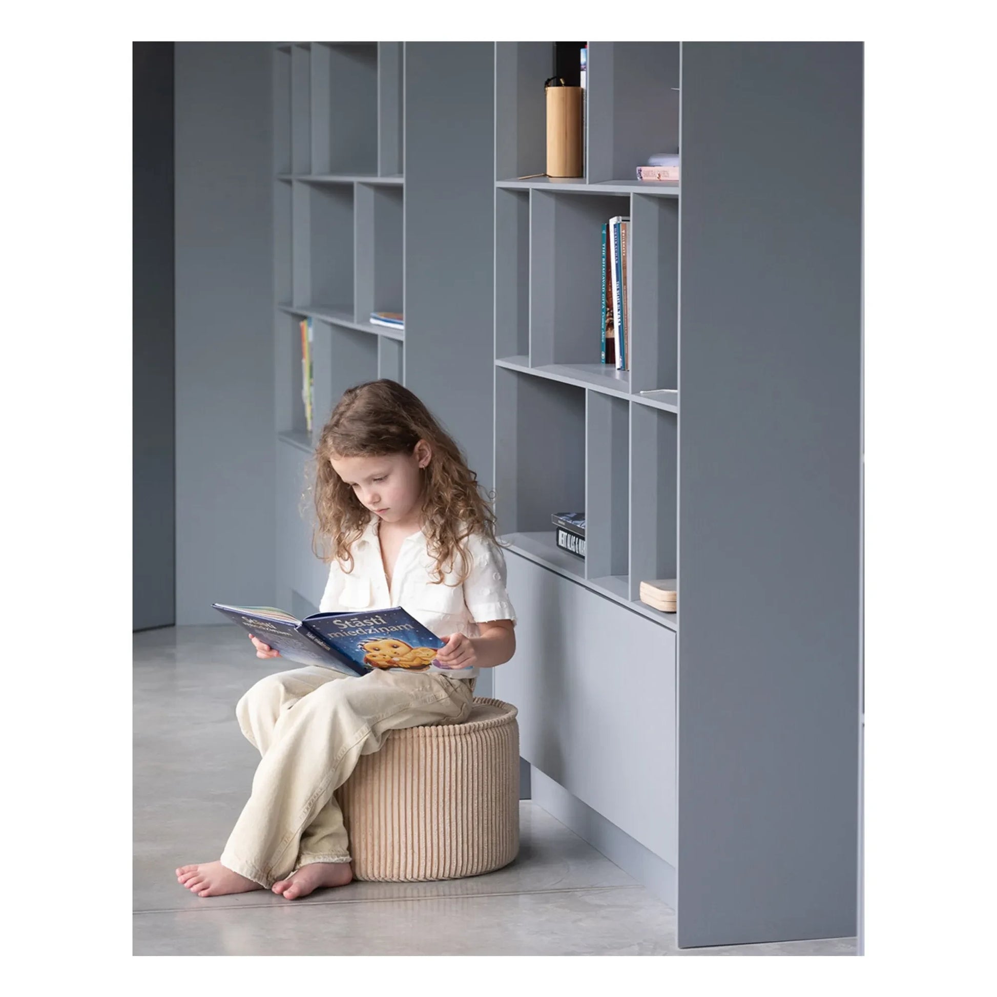 Wigiwama - Corduroy pouffe | Beige