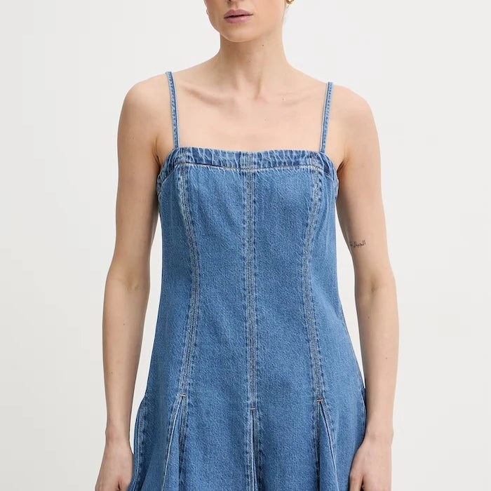 Levi's лятна дънкова рокля DENIM GODET