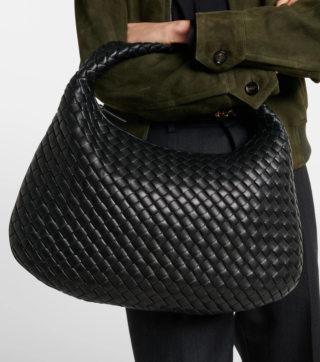 Bottega Veneta - حقيبة كتف Veneta Medium من الجلد