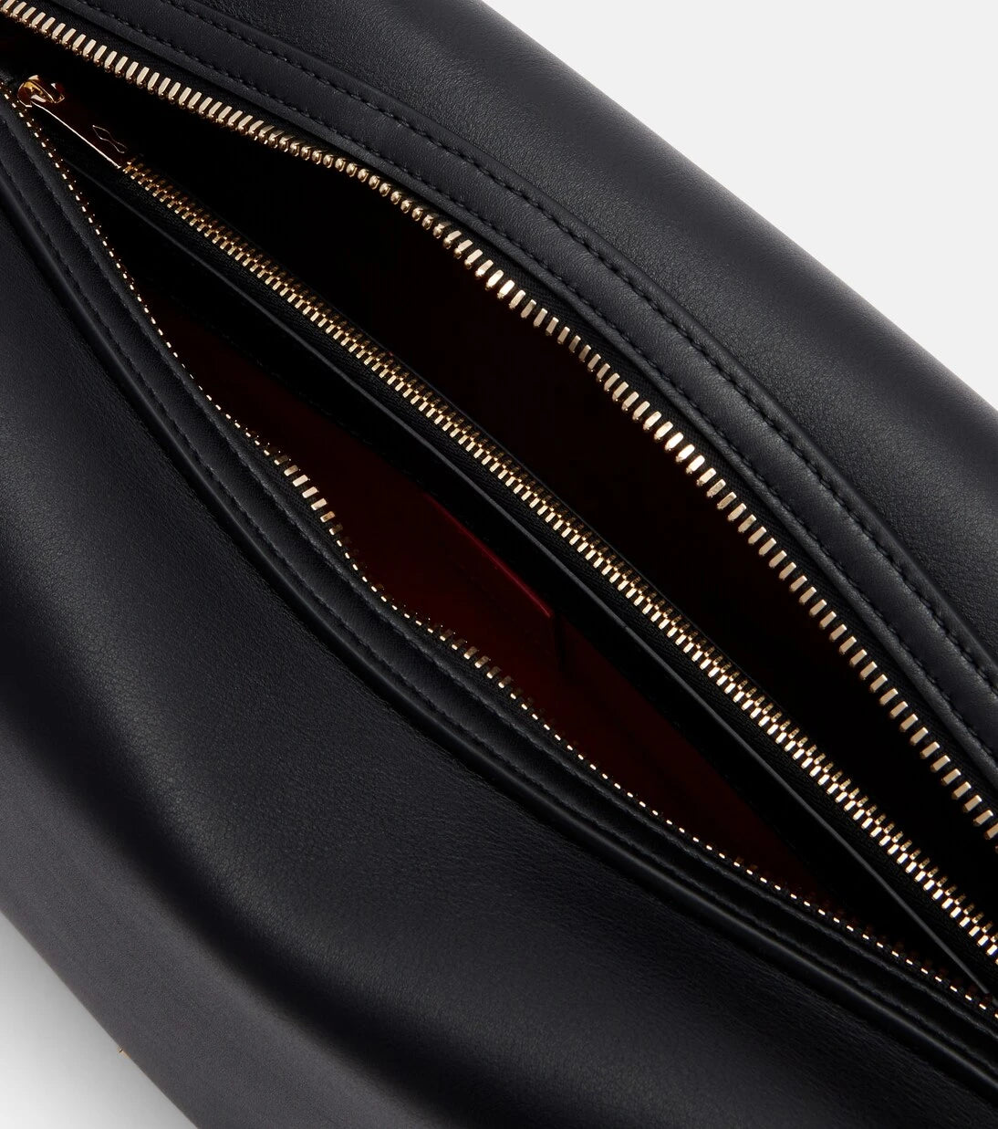Christian Louboutin - حقيبة كتف Venus متوسطة الحجم من الجلد