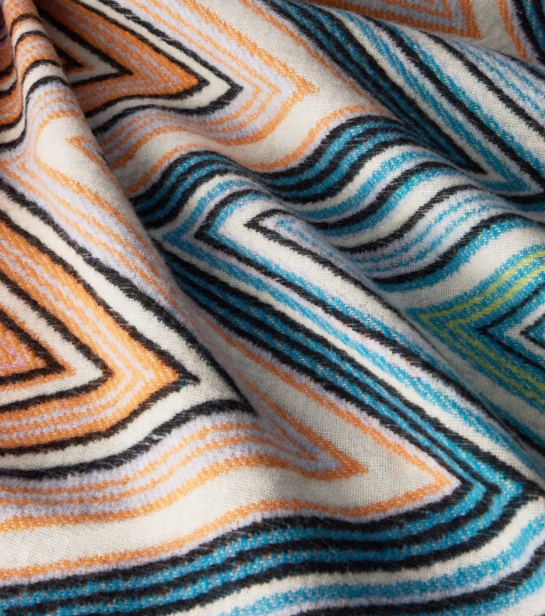 Missoni - بطانية صوف مضلعة بطبعة متعرجة (Zig Zag)