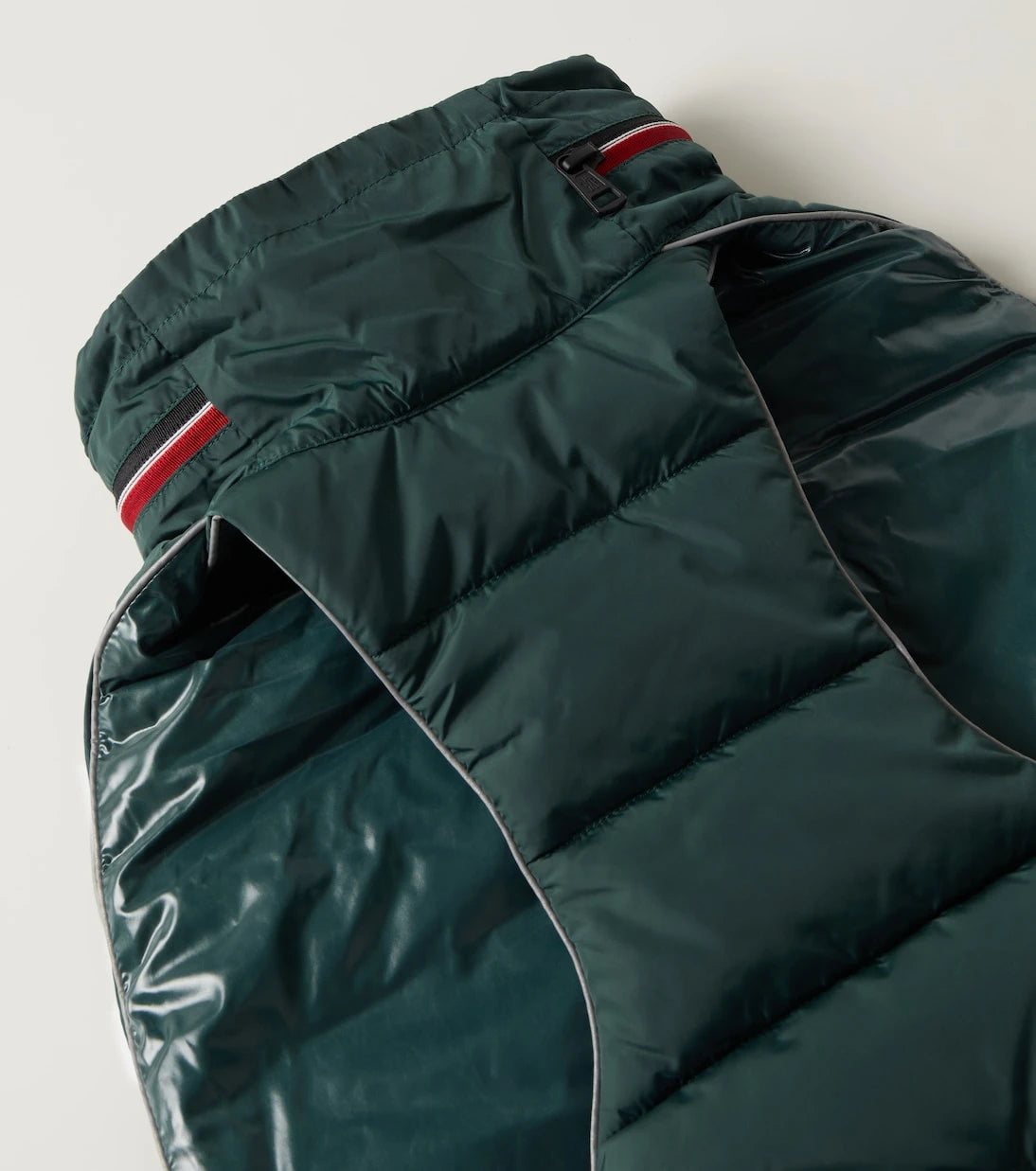 Moncler - معطف الكلب Moncler Poldo Dog Couture
