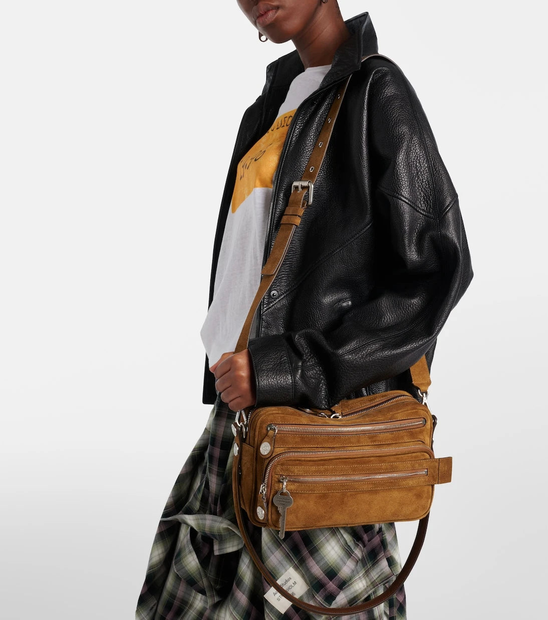 Acne Studios - حقيبة كتف كاميرو بارتي من الجلد السويدي