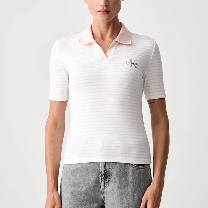 Calvin Klein Jeans yakalı kadın tişörtü