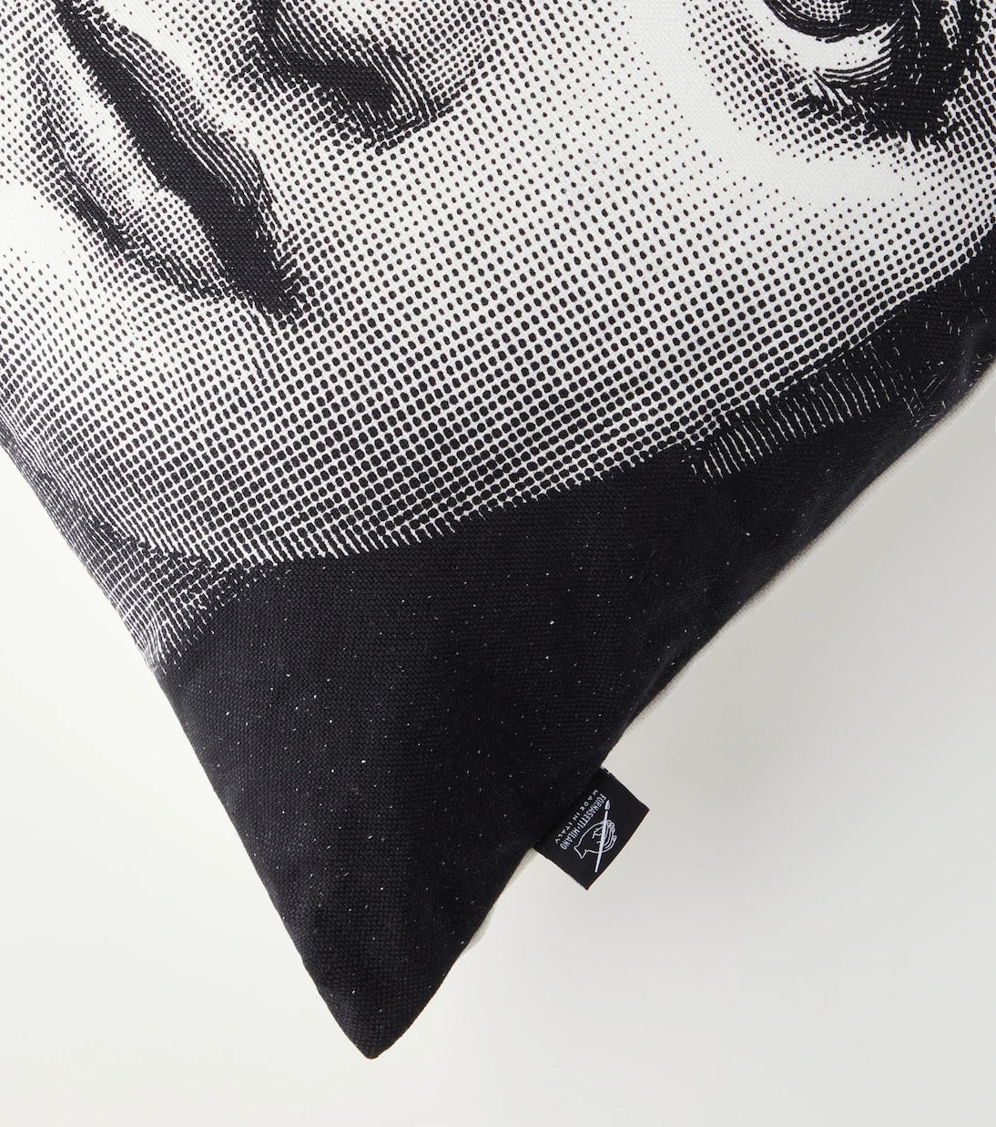 Fornasetti - Tema E Variazioni N.82-130 cushion