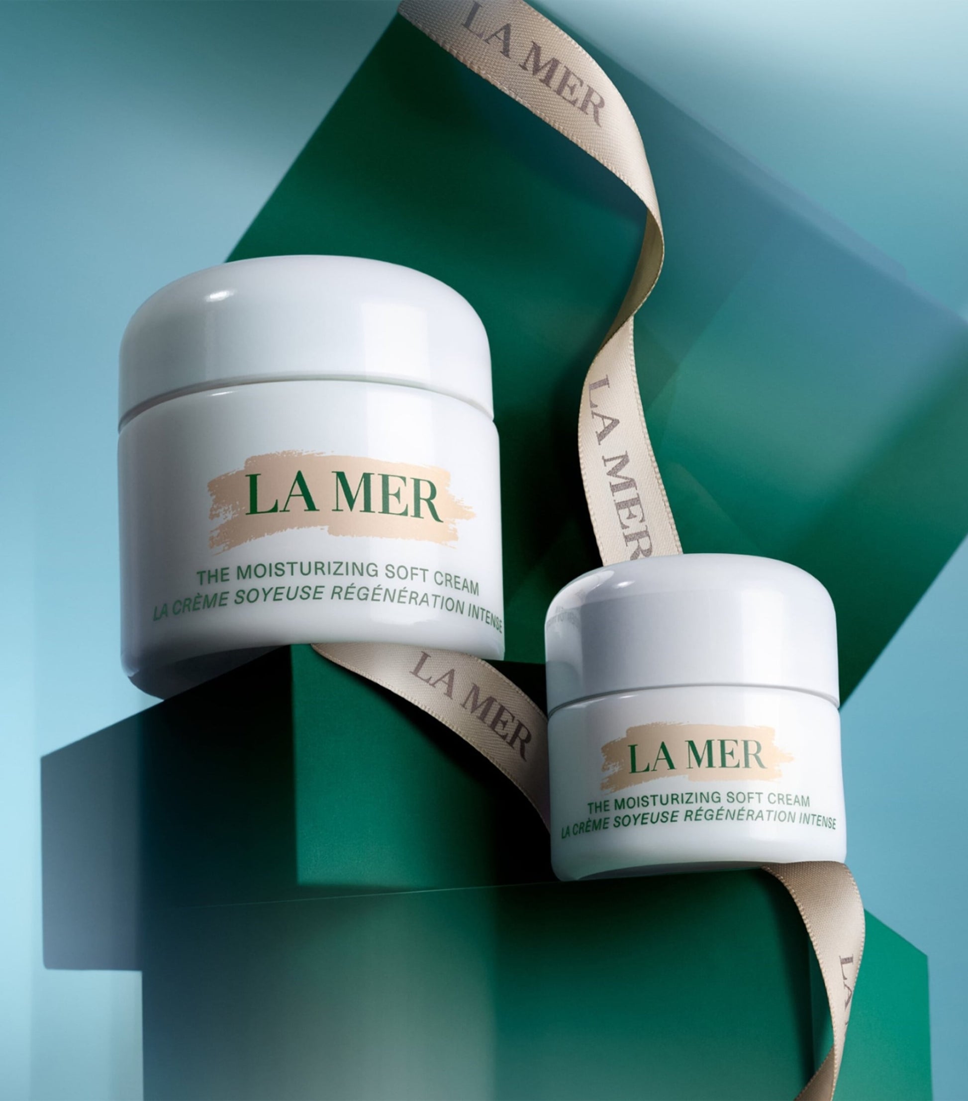 The Moisturizing Soft Cream Gift Set (Worth £390)