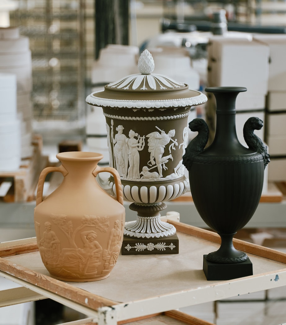 Large Iconic Portland Vase (26cm)