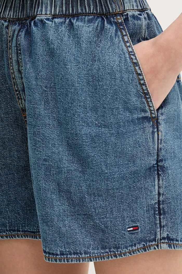 Tommy Jeans kadın denim şort