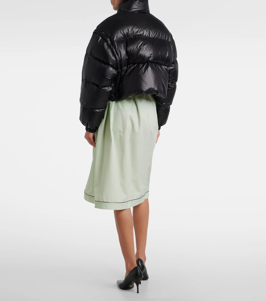 Prada - جاكيت قصير Re-Nylon محشو بالزغب