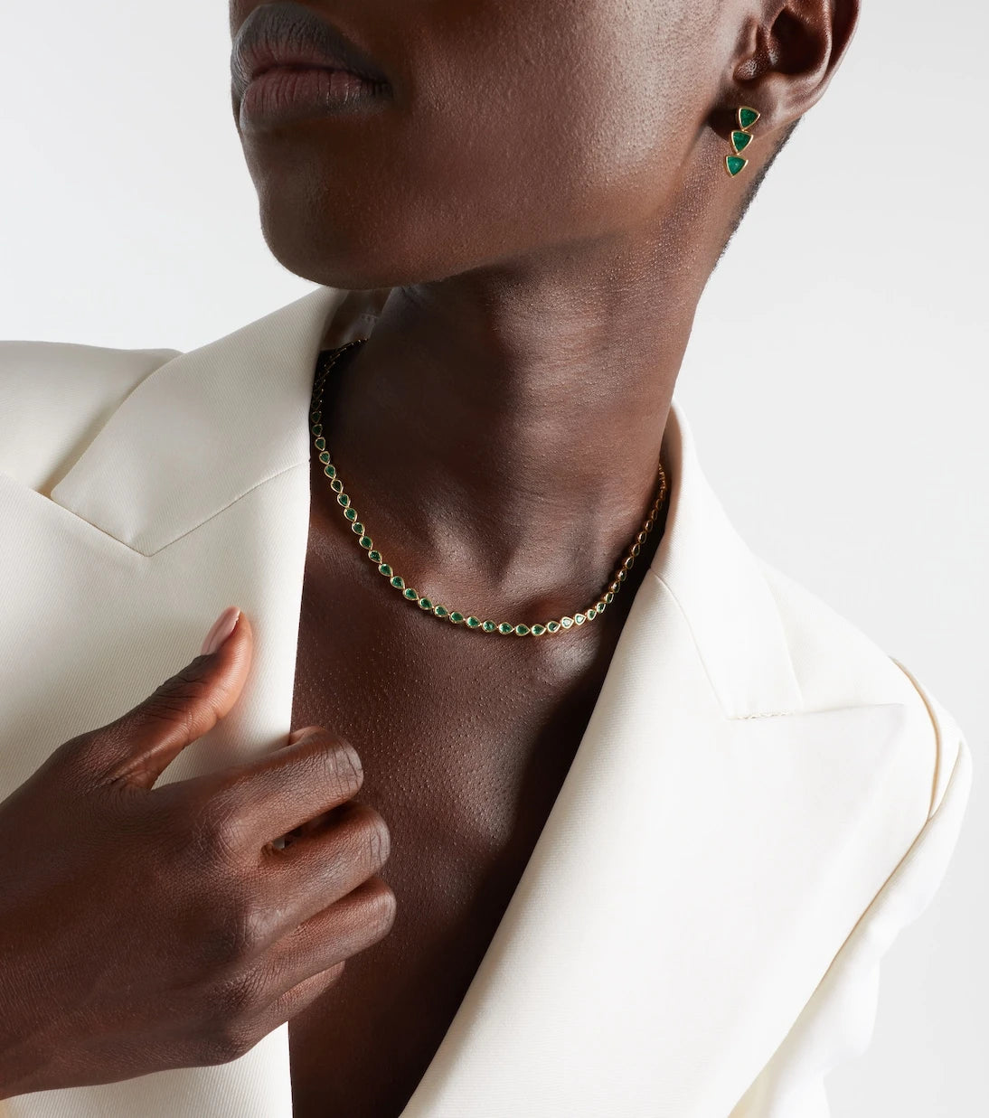 Anita Ko - 18kt gold choker with emeralds