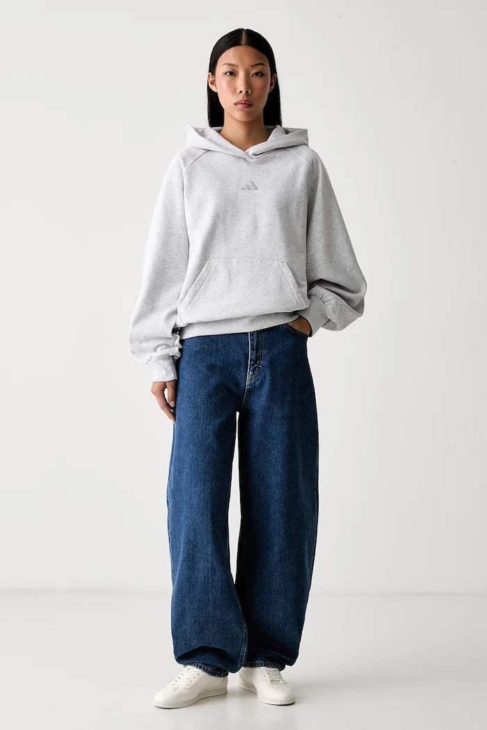 pamuktan kadın adidas kapüşonlu sweatshirt