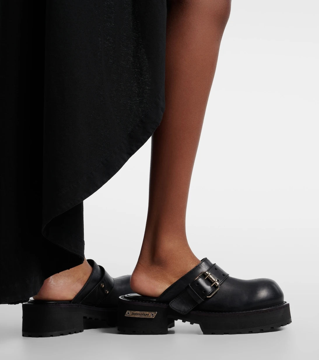 Balenciaga - Venom leather mules